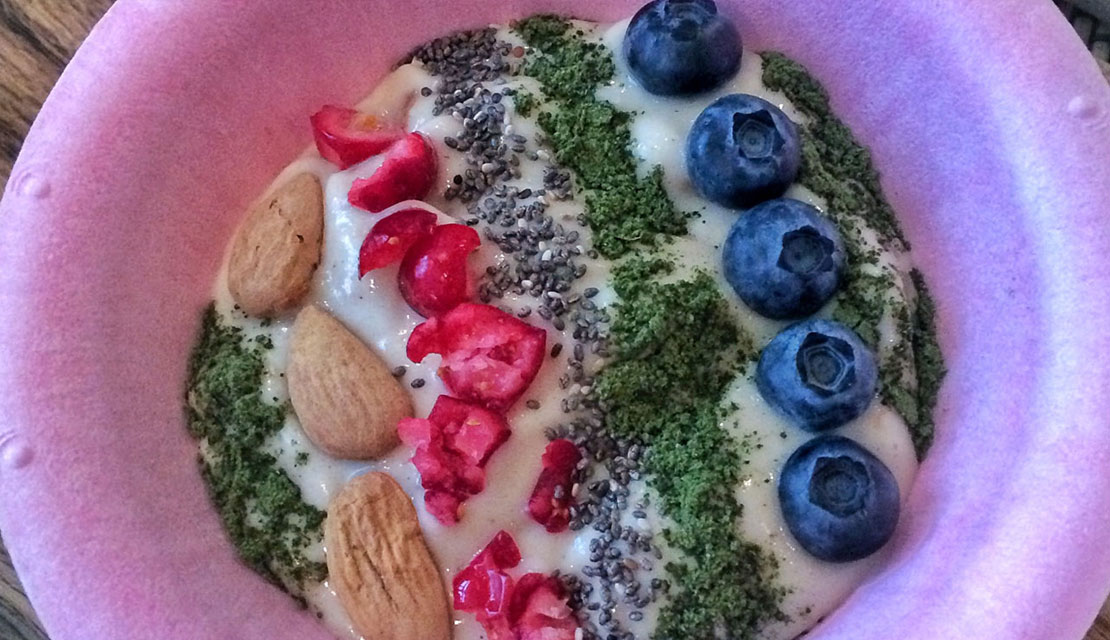 Kelly's Kreations: Coconut Yogurt Breakfast Bowl