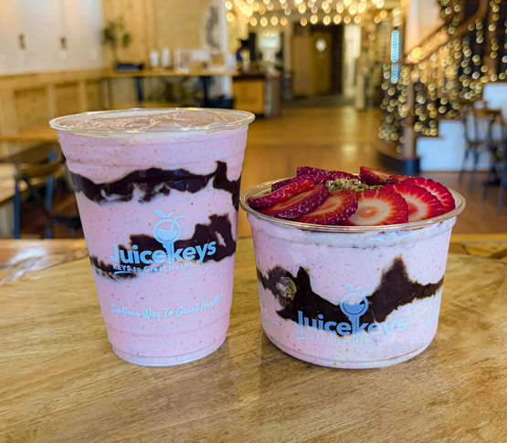 Picture of Chocolate Covered  Strawberry Smoothie and Bowl